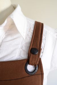 Brown n black apron