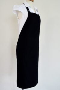 right pocket black apron